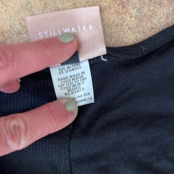 Stillwater snap front cut off scoop neck tee - Picture 4 of 5